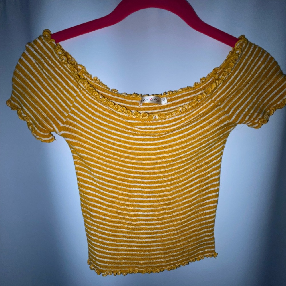Yellow and white striped optional off the shoulders crop top